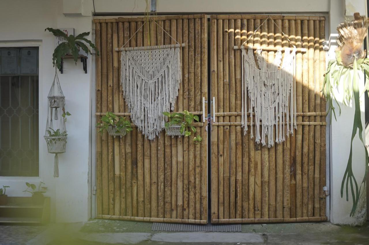 יוגיאקרטה Oke Baik Hostel מראה חיצוני תמונה