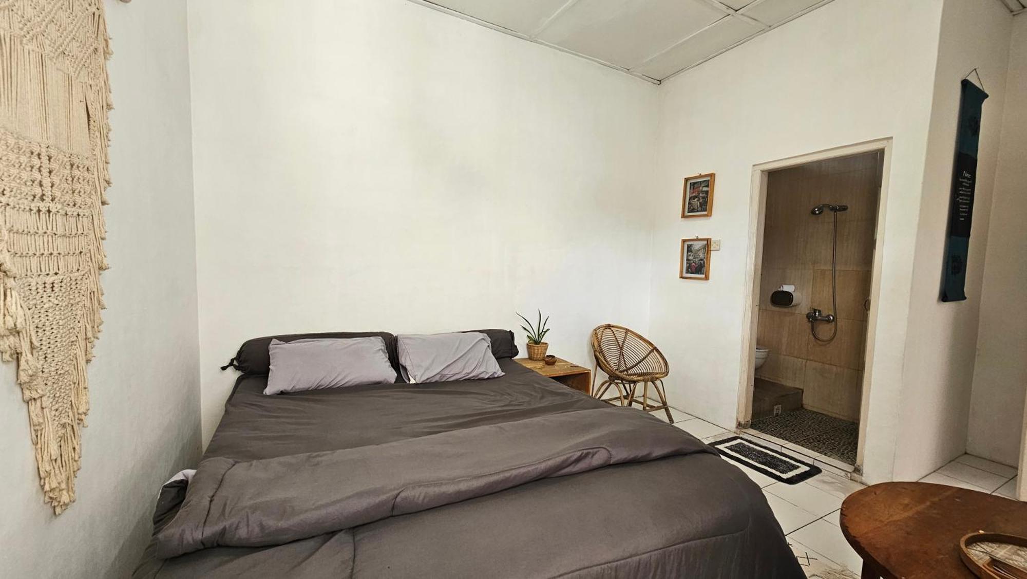 יוגיאקרטה Oke Baik Hostel מראה חיצוני תמונה