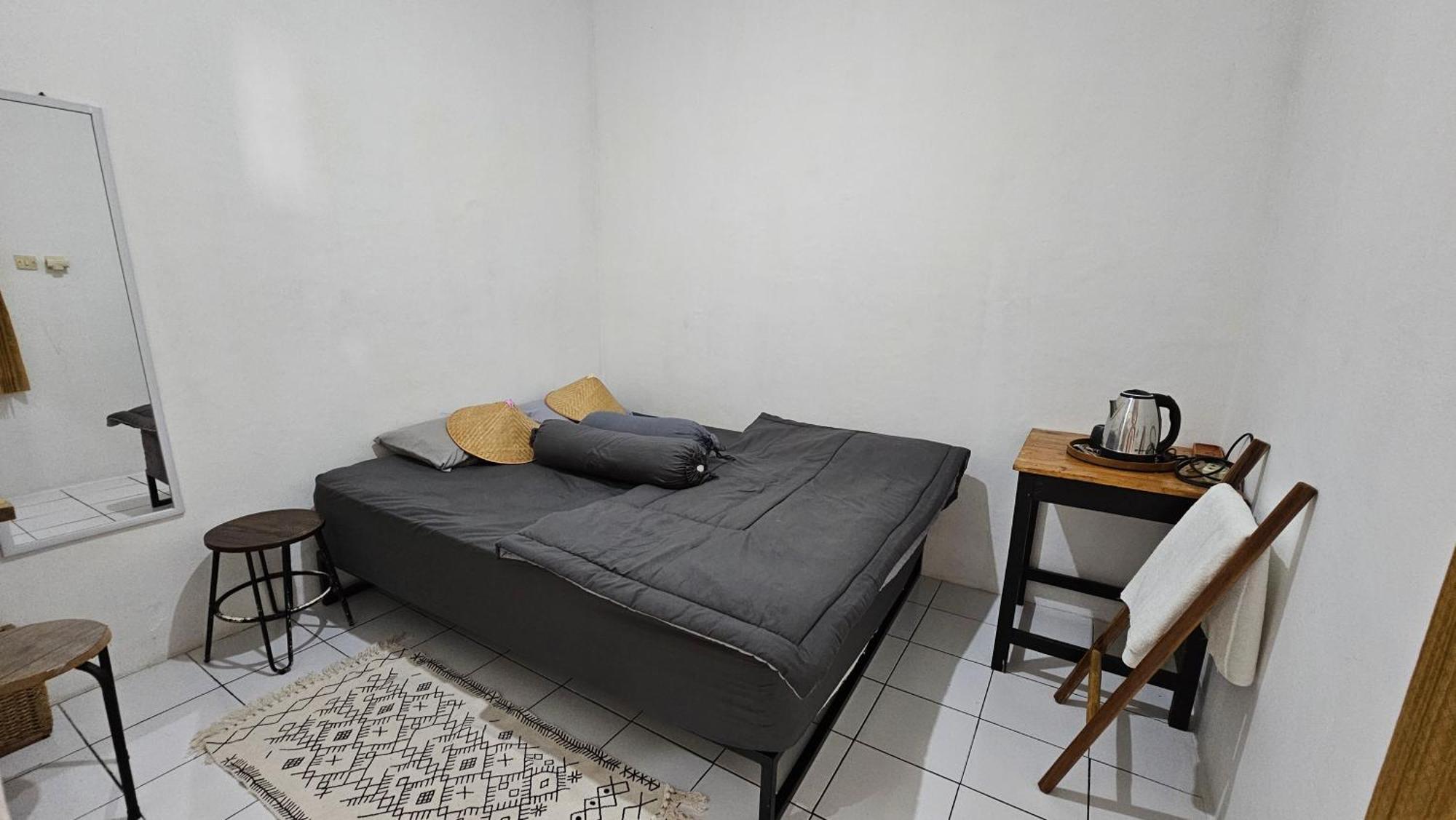 יוגיאקרטה Oke Baik Hostel מראה חיצוני תמונה