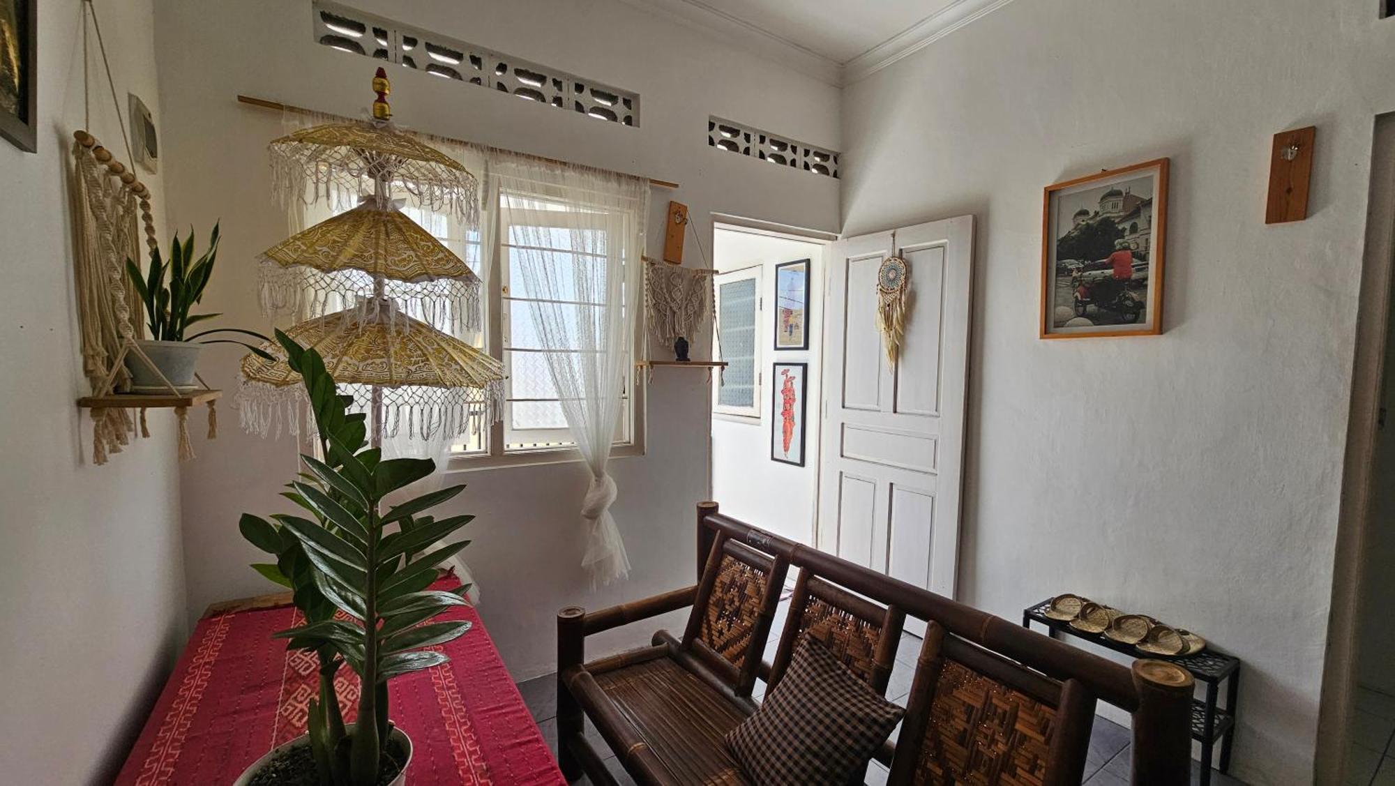 יוגיאקרטה Oke Baik Hostel מראה חיצוני תמונה