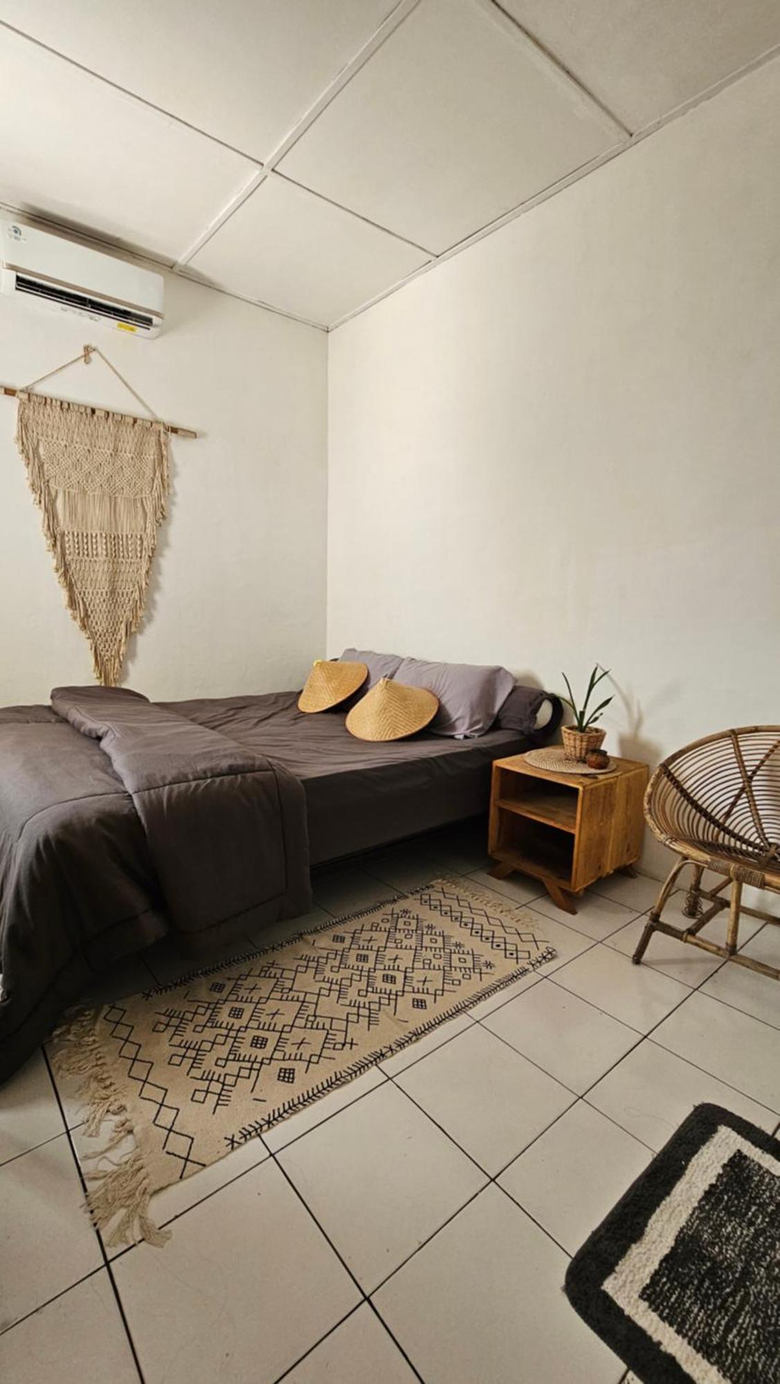 יוגיאקרטה Oke Baik Hostel מראה חיצוני תמונה